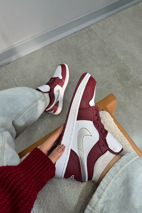 Кроссовки Nike Air Jordan 1 Low "Bordeaux"