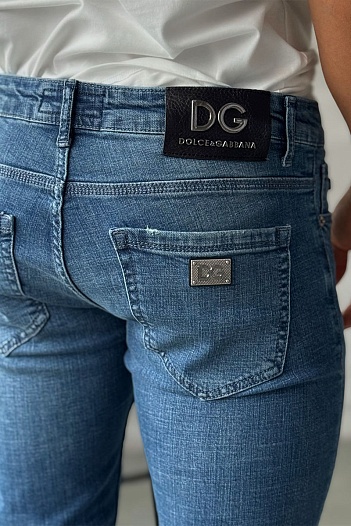 Мужские джинсы синего цвета Dolce & Gabbana logo-plaque   
