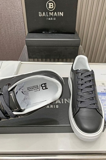 Кожаные кроссовки Balmain серого цвета   