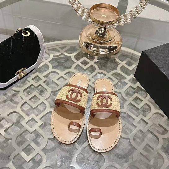 Женские кожаные шлёпанцы Chanel premium
