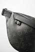 Кожаная сумка на пояс Louis Vuitton Discovery Monogram Eclipse 37x17x10 см