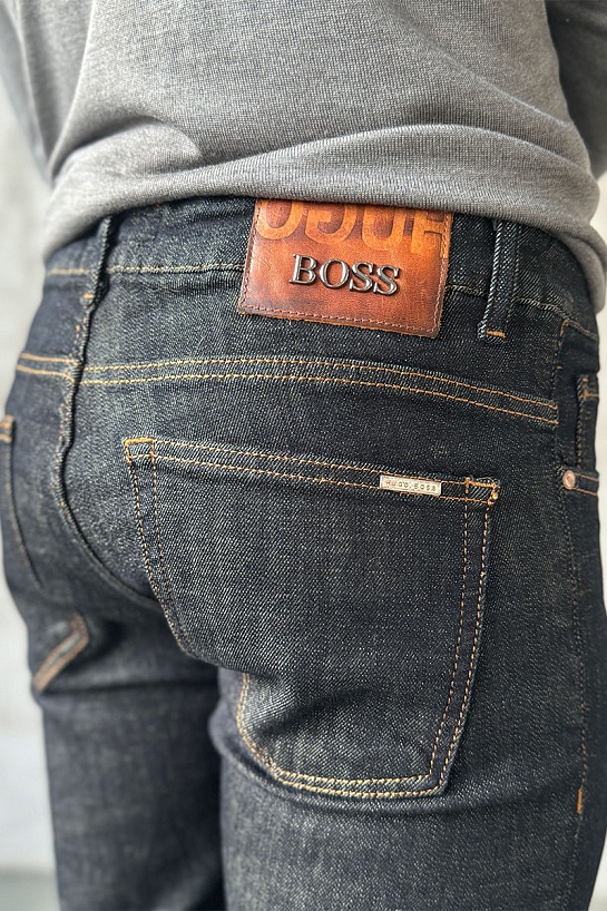 Мужские тёмно-синие джинсы Hugo Boss