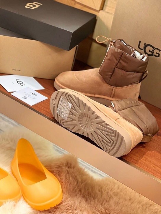Ботинки UGG Maxi Toggle - Chestnut