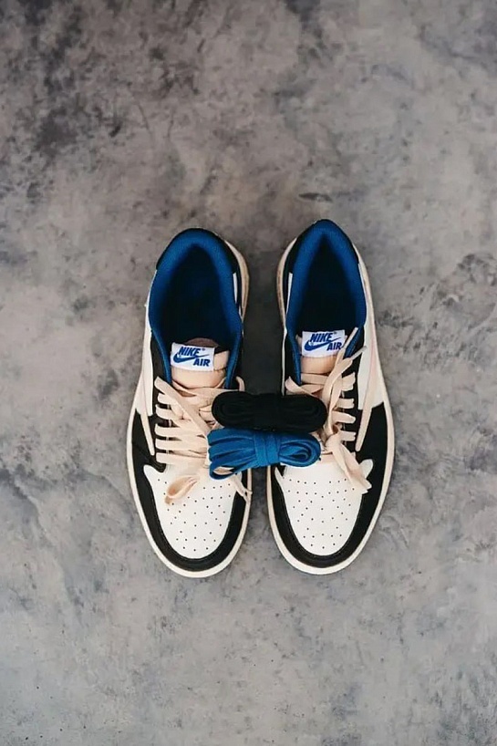 Кроссовки Travis Scott x Fragment x Nike Air Jordan 1 Low Premium