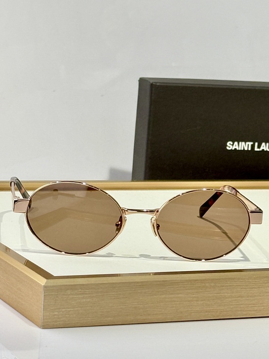 Солнцезащитные очки Yves Saint Laurent Eyewear