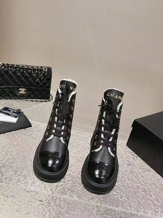 Женские кожаные ботинки с мехом Chanel Premium