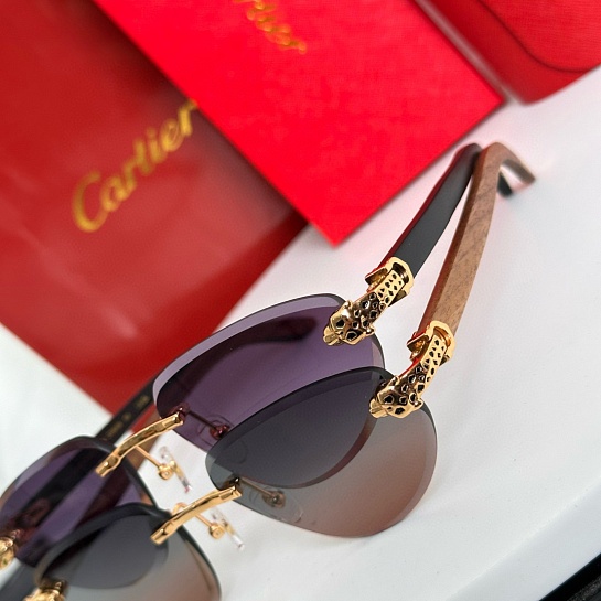 Солнцезащитные очки Cartier