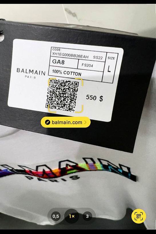 Белая мужская футболка Balmain textured-logo