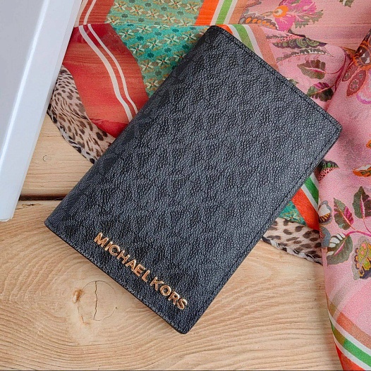 Кожаная обложка на паспорт Michael Kors 14х10 см   