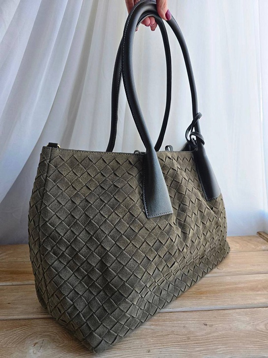 Замшевая сумка Bottega Veneta intrecciato 42x26