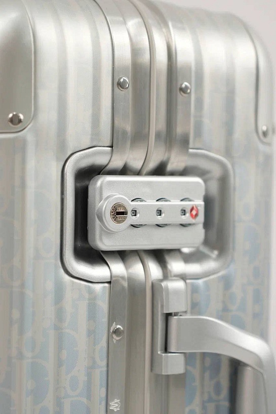 Чемодан Rimowa x Dior Aluminum Gradient S Premium 53x37x22 см