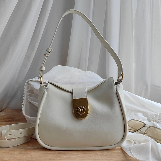 Женская кожаная сумка Madame Shoulder 22x15 см