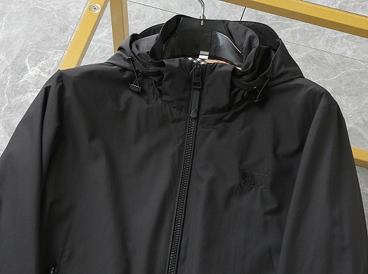 Мужская чёрная ветровка Burberry   