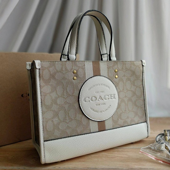 Женская сумка Coach Dempsey Carryall 30x22 см (4 расцветки)