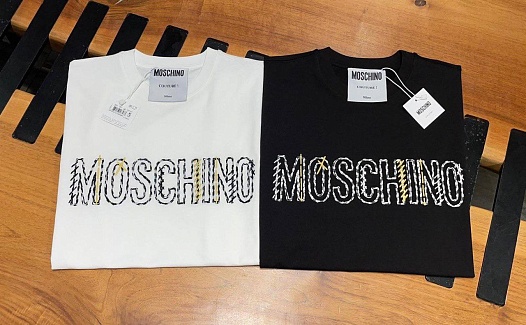 Мужская чёрная футболка Moschino embroidered-logo   
