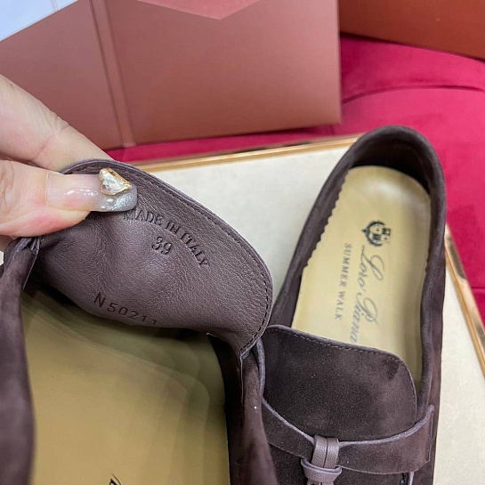 Женские замшевые лоферы Loro Piana Summer Charms Walk premium