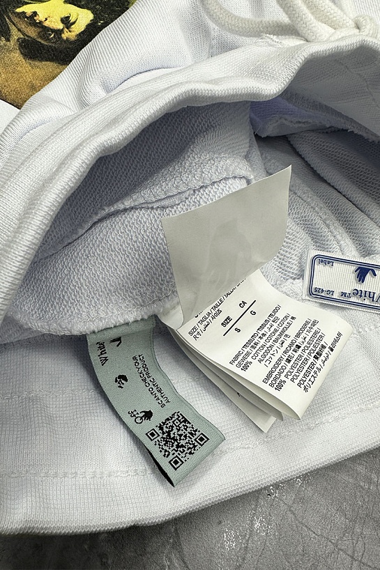 Мужские белые шорты Off-White "Boy bitten by a lizard"