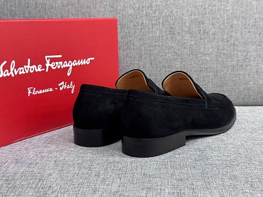 Мужские замшевые лоферы Salvatore Ferragamo   