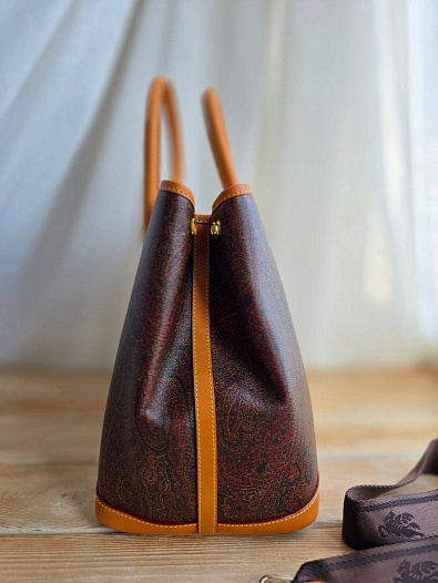 Кожаная сумка Etro с узором пейсли 37x28 см   