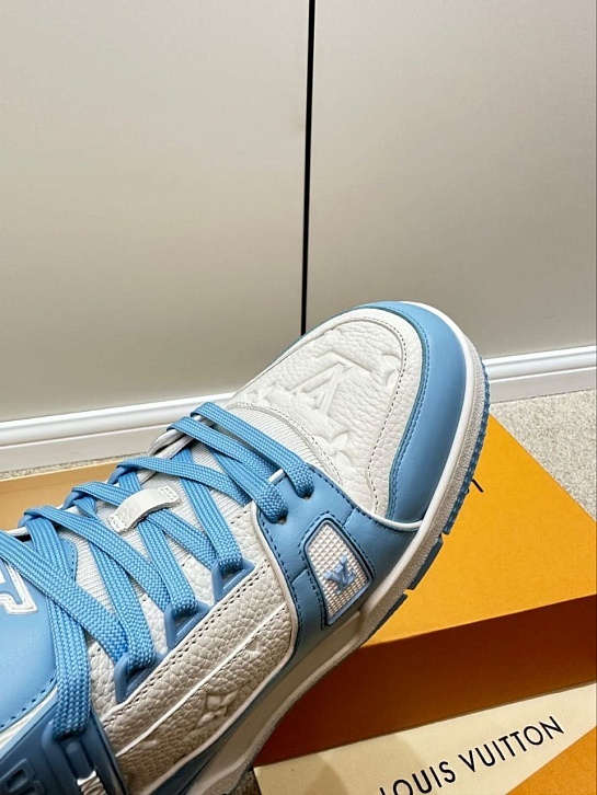 Женские кожаные кроссовки Louis Vuitton Trainer Monogram - White / Blue