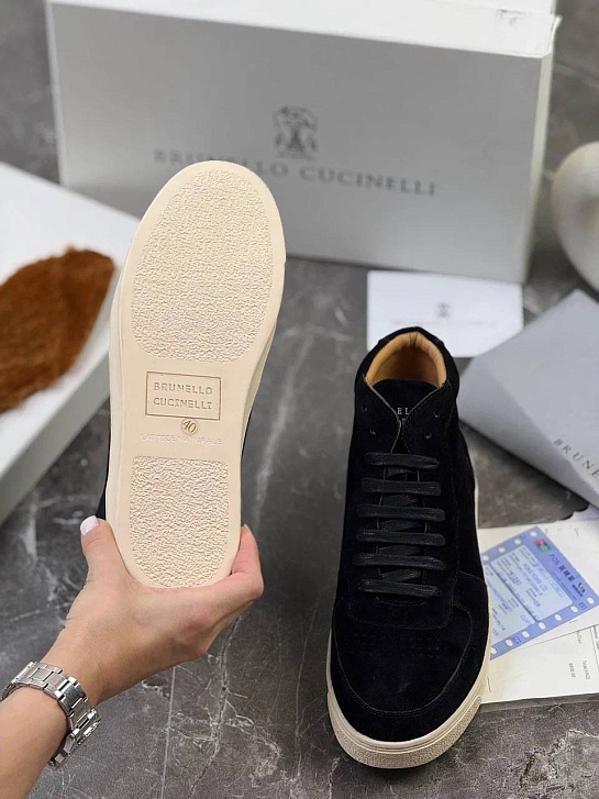 Замшевые кроссовки с меховой стелькой Brunello Cucinelli