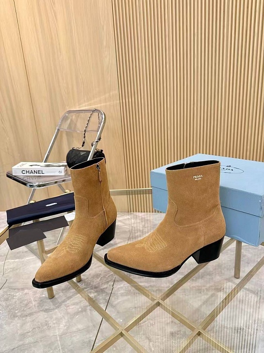 Женские замшевые сапоги Prada premium - Beige