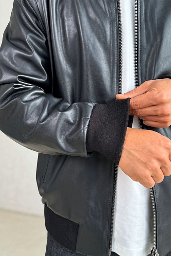Мужская кожаная куртка Loro Piana   