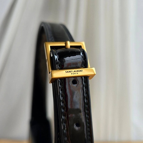 Женская лакированная сумка Yves Saint Laurent le 5 a 7 25x16 см - Black