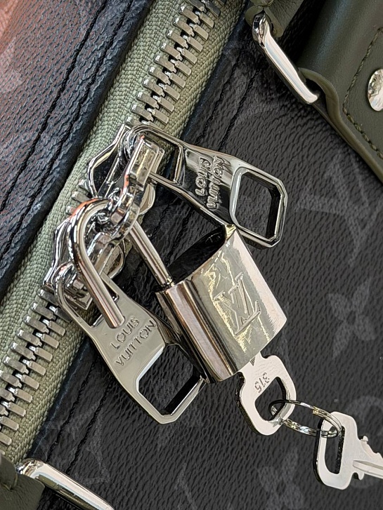 Кожаная дорожная сумка Louis Vuitton Keepall Bandouliere premium 50x28x22 см