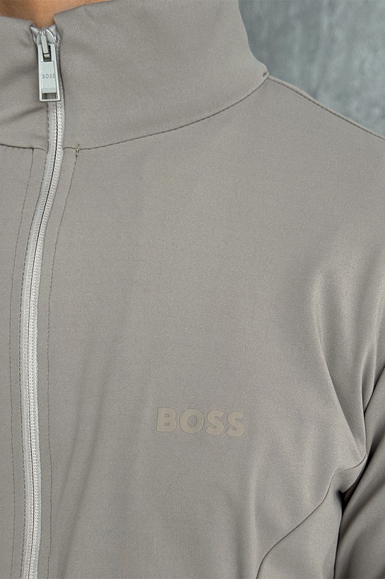 Кофта на молнии Hugo Boss бежевого цвета