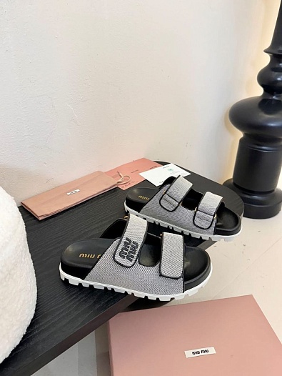 Женские шлёпанцы MIU MIU серого цвета   