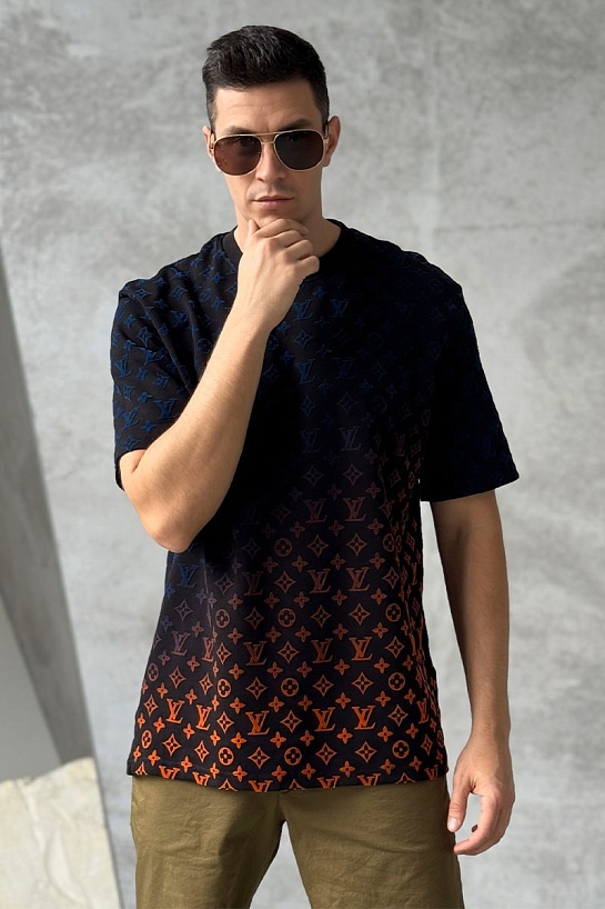 Чёрная оверсайз футболка Louis Vuitton Monogram Gradient