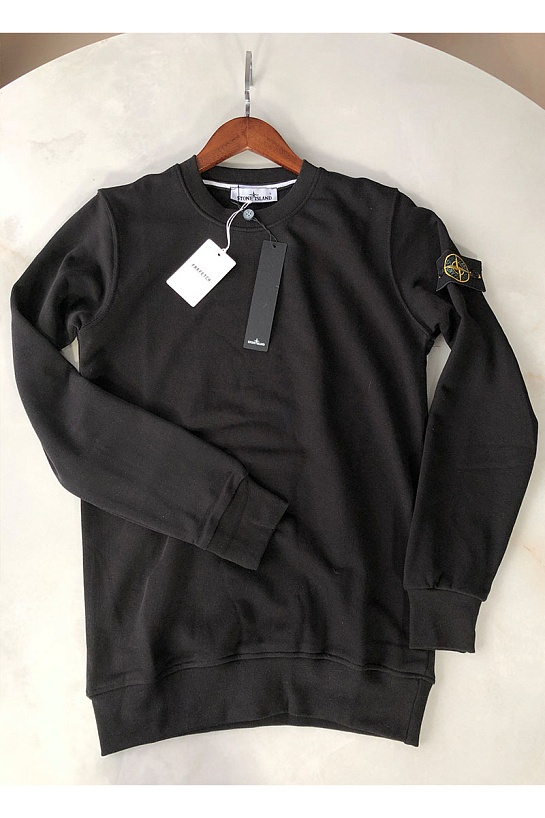 Мужской чёрный свитшот Stone Island с патчем на плече