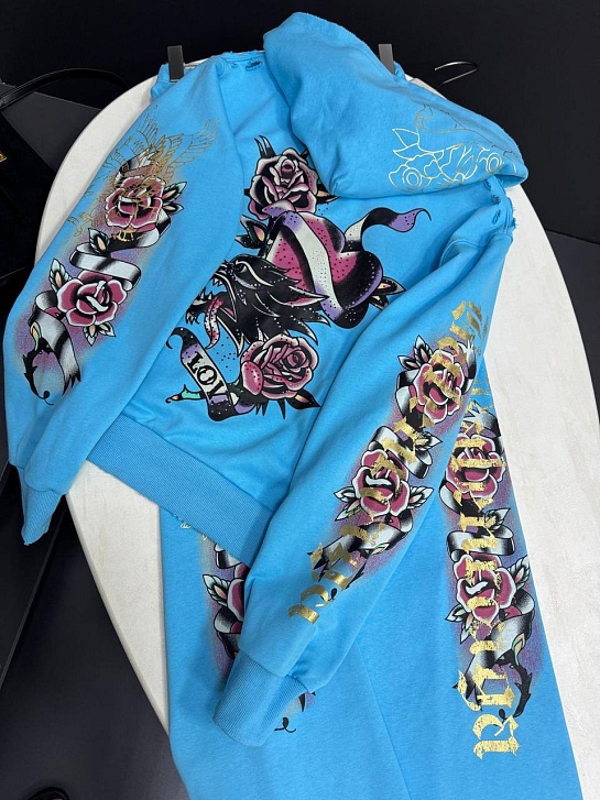 Голубой женский костюм Balenciaga