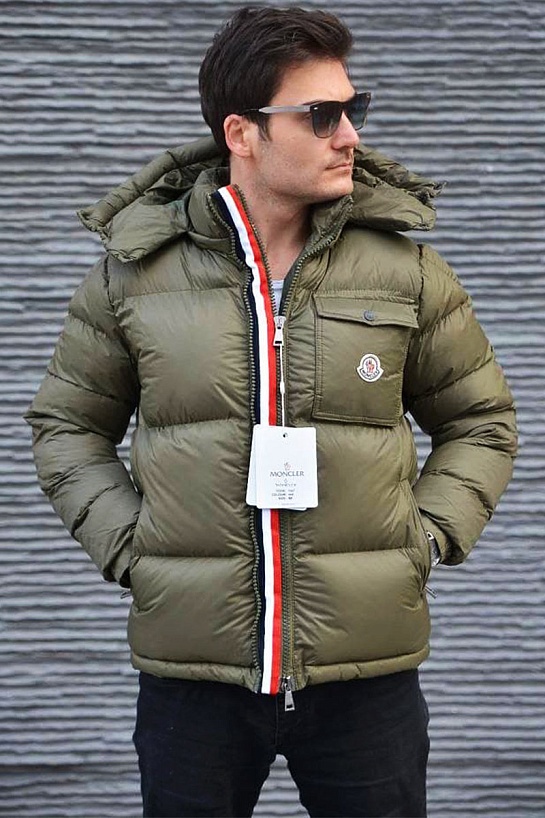 Мужская куртка Moncler зелёного цвета