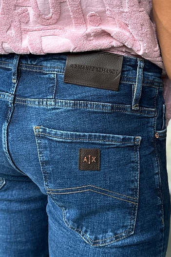 Синие джинсы Armani Exchange Slim Fit   