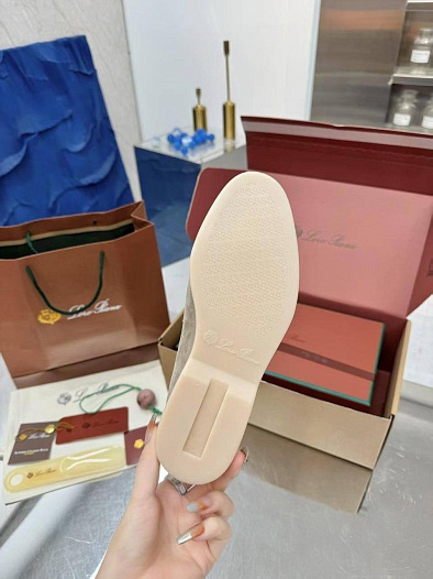 Женские замшевые лоферы Loro Piana Summer Charms Walk premium   