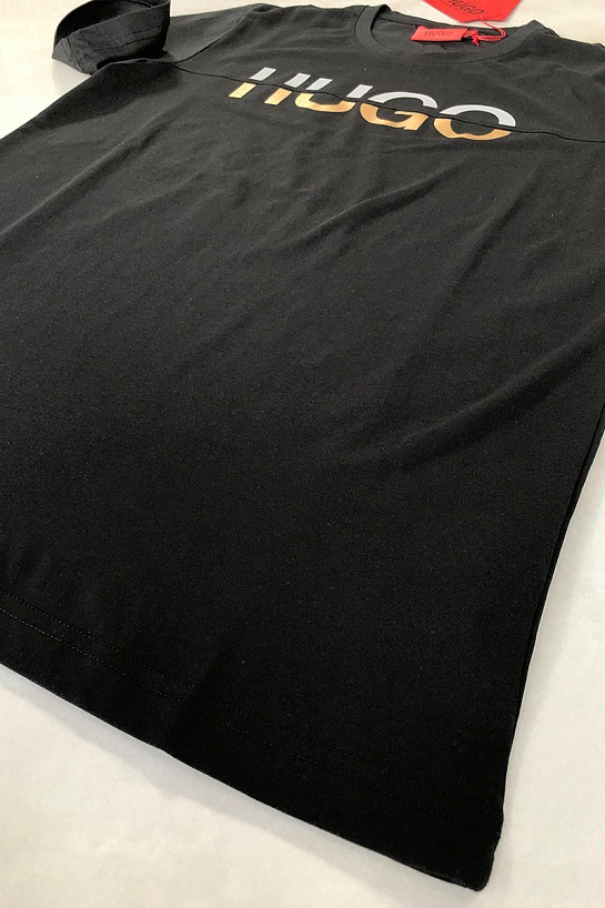 Мужская чёрная футболка Hugo Boss