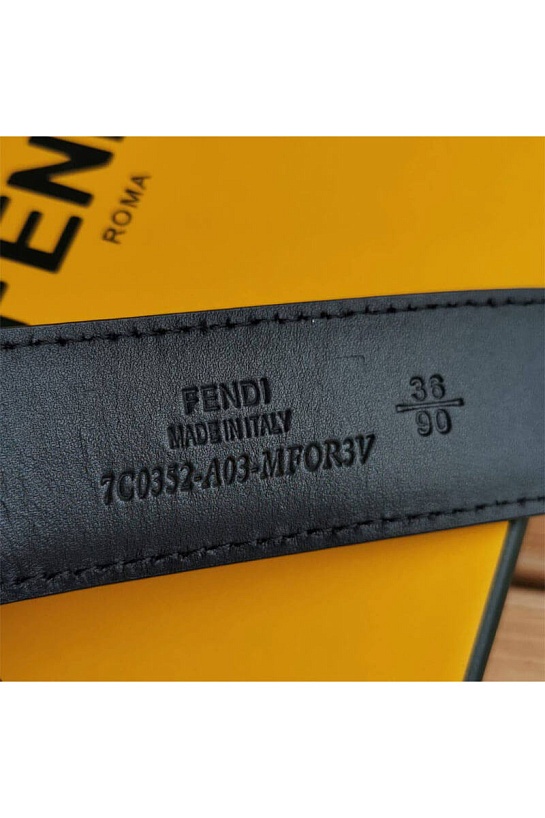 Кожаный ремень Fendi чёрного цвета (длина 90 / 95 см)