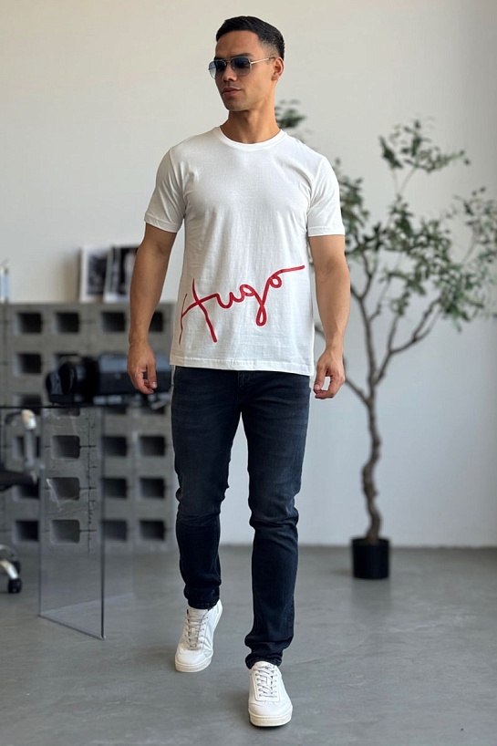 Мужская белая футболка Hugo Boss
