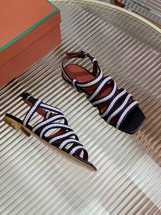 Женские кожаные сандалии Loro Piana Premium