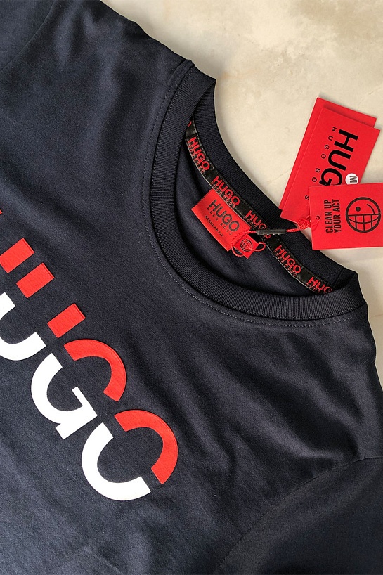 Мужская тёмно-синяя футболка Hugo Boss