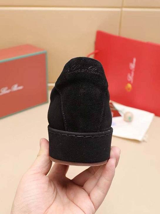 Мужские замшевые кроссовки Loro Piana