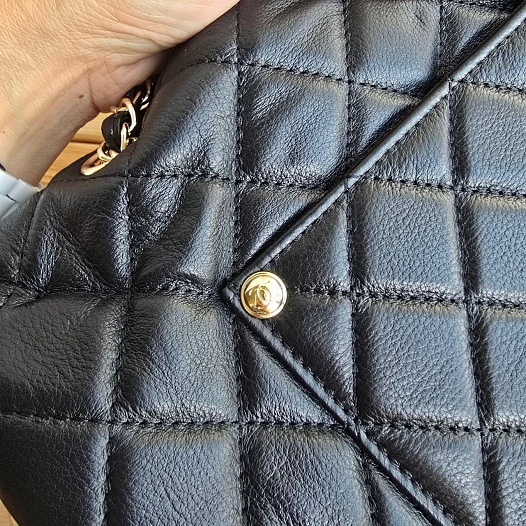 Чёрная кожаная сумка Chanel 40x26 см   