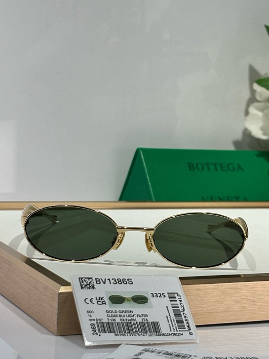 Солнцезащитные очки Bottega Veneta Sardine Oval