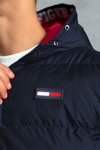 Мужской жилет Tommy Hilfiger тёмно-синего цвета   