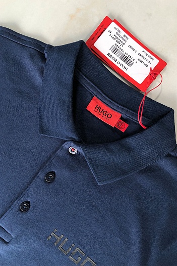 Мужское тёмно-синее поло Hugo Boss   