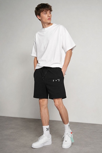 Мужские чёрные шорты Off-White   