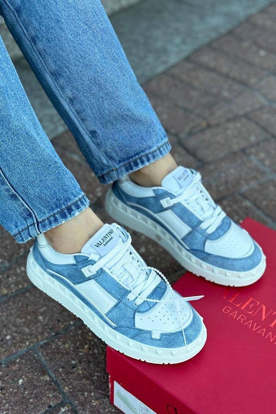 Женские кожаные кроссовки Valentino Freedots - White / Blue