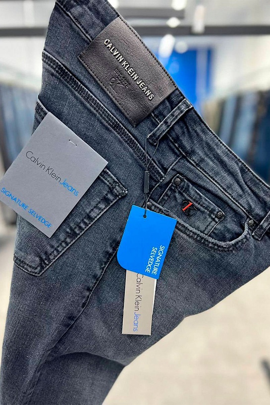 Мужские тёмно-серые джинсы Calvin Klein